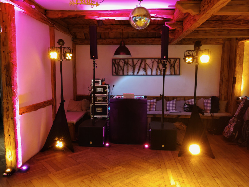 DJ-Paket 'Gala und Akustik' im Landleben Potsdam